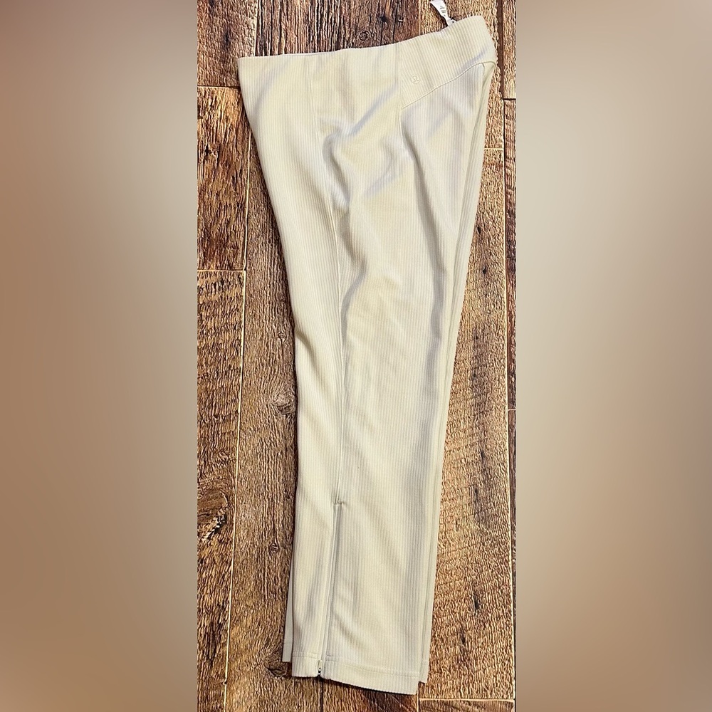 Lululemon Ribbed Softstream Zip-Leg High Rise Crop Pants In Bone, Size 8 - Picture 8 of 16